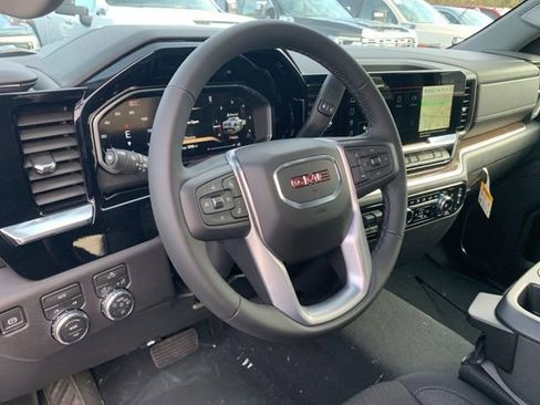 New 2026 GMC Sierra 1500 Elevation image 14