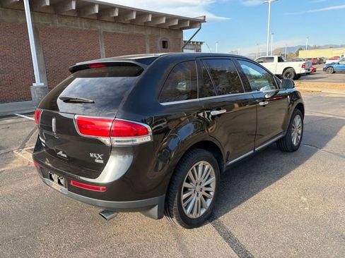 Used 2013 Lincoln MKX AWD image 7