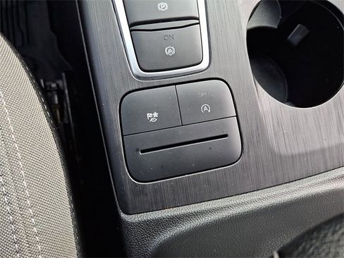 Certified 2022 Ford Escape SE w/ Convenience Package image 23