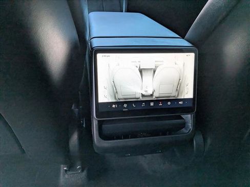 Used 2026 Tesla Model Y Long Range image 21