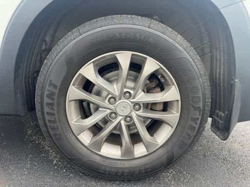 Used 2020 Hyundai Santa Fe SEL AWD/4WD image 11