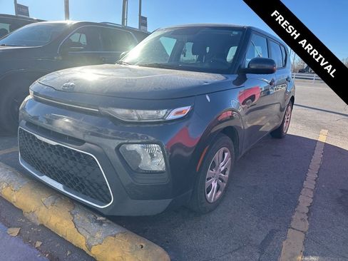 Used 2021 Kia Soul LX image 4
