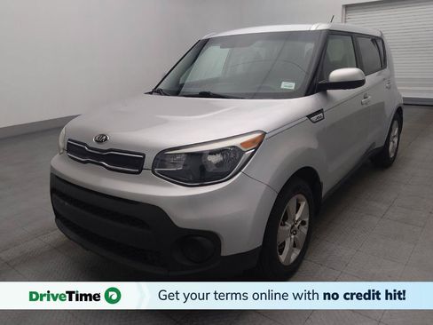 Used 2018 Kia Soul FWD image 1