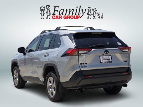 Used 2025 Toyota RAV4 XLE w/ Convenience Package FWD image 3