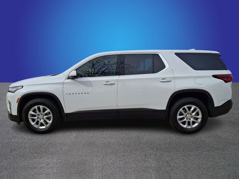 Used 2023 Chevrolet Traverse LS w/ Safety Package FWD image 7