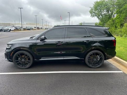 Used 2021 Kia Sorento S w/ Panoramic Sunroof Package FWD image 2