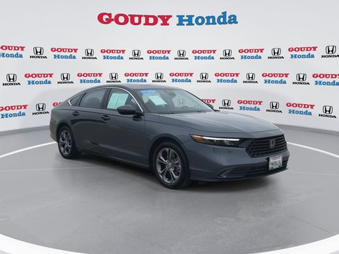 Certified 2024 Honda Accord EX-L image 2