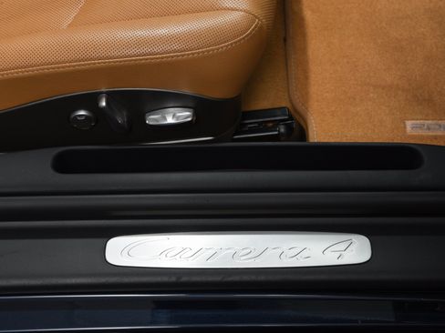 Used 2012 Porsche 911 Carrera 4 AWD/4WD image 28