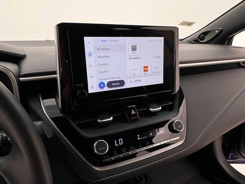 Used 2025 Toyota Corolla XSE image 19