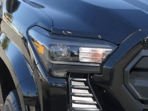 Used 2026 Toyota Tacoma SR5 image 5
