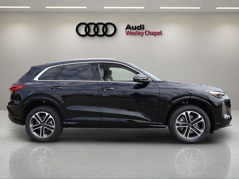 New 2025 Audi Q5 Premium image 6
