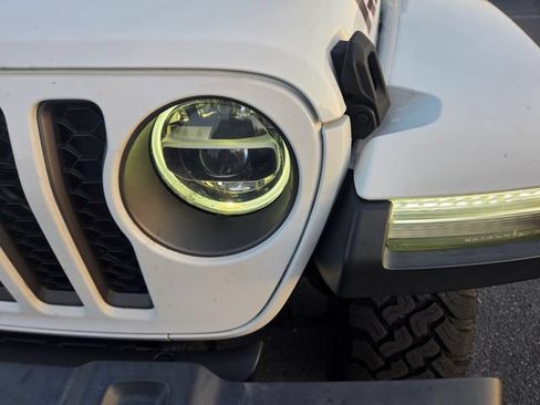 Used 2020 Jeep Gladiator Rubicon AWD/4WD image 22