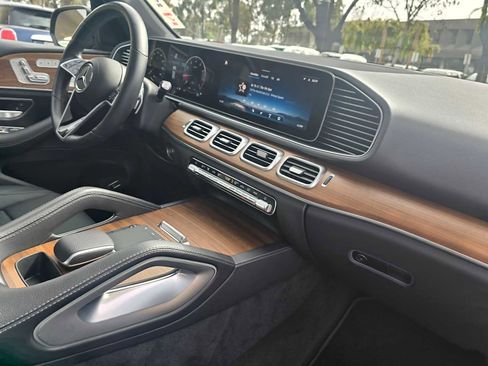 Certified 2025 Mercedes-Benz GLE 350 4MATIC image 12