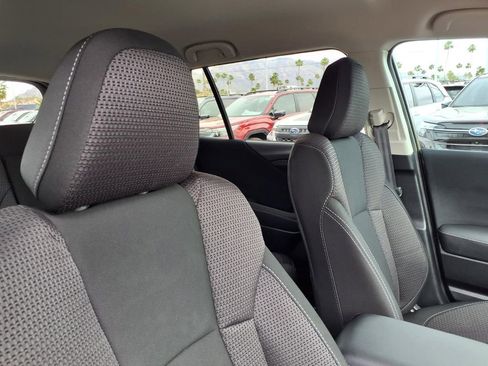 Used 2025 Subaru Outback Premium w/ Popular Package #1A image 18