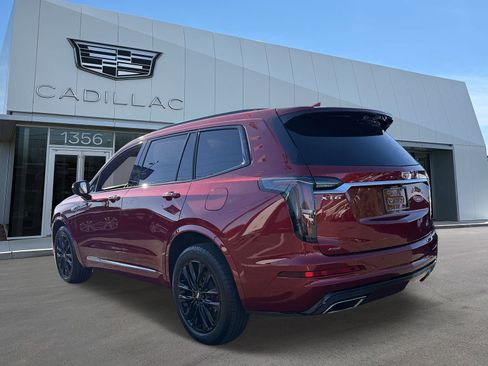 Certified 2023 Cadillac XT6 Sport w/ Technology Package AWD/4WD image 4