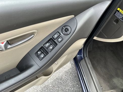 Used 2009 Hyundai Elantra GLS FWD image 16