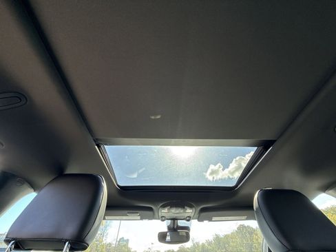 New 2026 Chrysler Pacifica Limited w/ S Appearance Package image 24