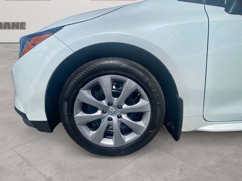 Used 2025 Toyota Corolla LE FWD image 14