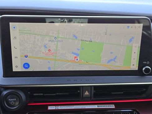 Used 2024 Toyota Prius Prime Premium image 19