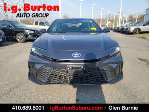 Used 2026 Toyota Camry SE image 2
