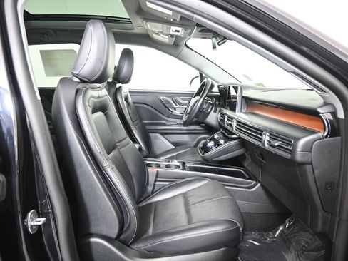 Used 2022 Lincoln Corsair Reserve AWD/4WD image 13