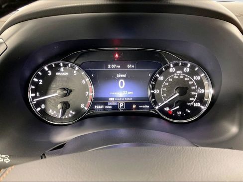 Used 2024 INFINITI QX80 Sensory AWD/4WD image 29