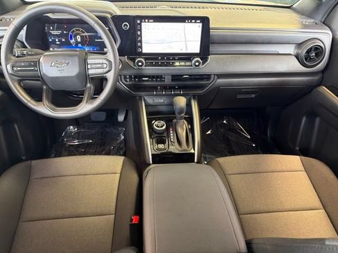 Used 2026 Chevrolet Colorado Trail Boss AWD/4WD image 18