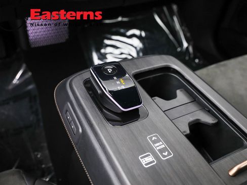 Used 2023 Nissan Ariya FWD image 12