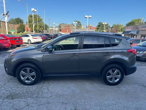 Used 2015 Toyota RAV4 XLE AWD/4WD image 5