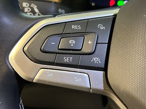 Certified 2025 Volkswagen Atlas SE AWD/4WD image 21