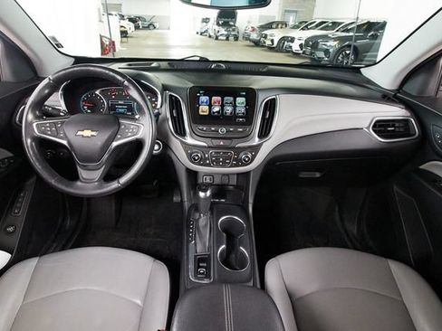 Used 2018 Chevrolet Equinox Premier AWD/4WD image 6