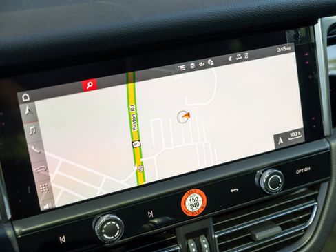 Used 2026 Porsche Macan image 25