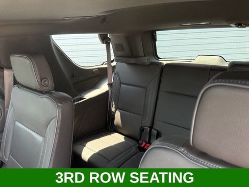 Used 2021 GMC Yukon Denali w/ Denali Premium Package AWD/4WD image 13