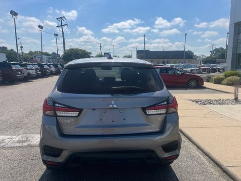 Used 2022 Mitsubishi Outlander Sport SE FWD image 5