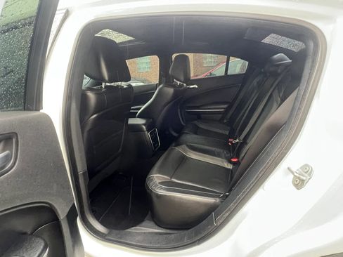 Used 2020 Dodge Charger SXT w/ Leather Interior Group RWD image 28