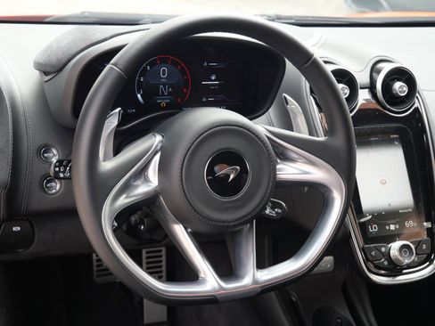 Used 2025 McLaren GTS RWD image 9