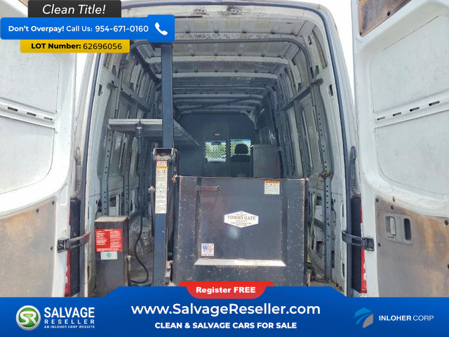 Used 2008 Dodge Sprinter 2500 RWD image 13