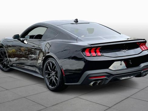 Used 2024 Ford Mustang Premium image 9