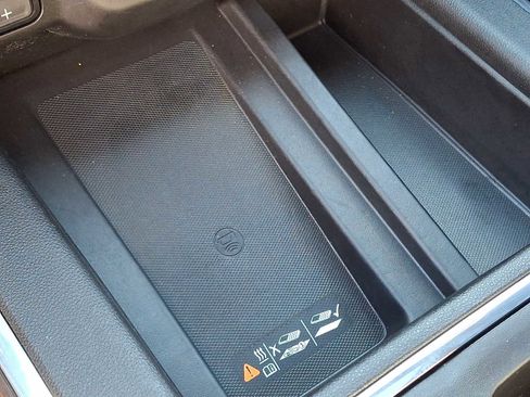 Used 2022 Chevrolet Silverado 2500 High Country w/ Safety Package II image 24