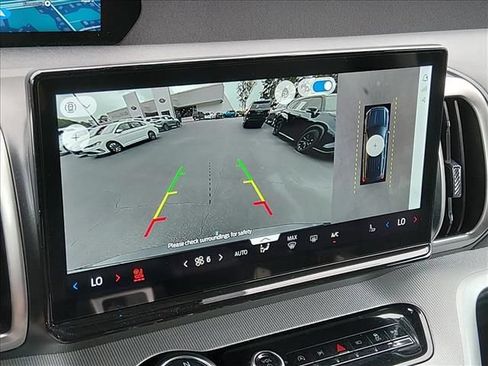 Used 2025 Ford Expedition Max Active RWD image 22