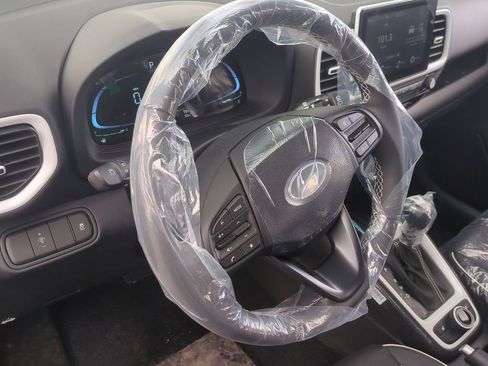 New 2026 Hyundai Venue SEL image 13