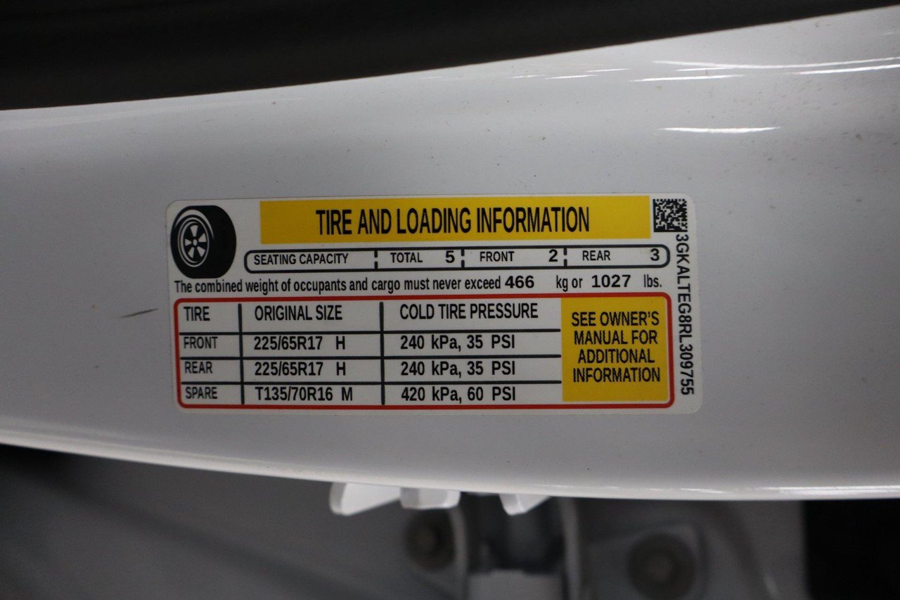 Used 2024 GMC Terrain SLE AWD/4WD image 31