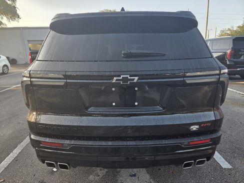 Used 2025 Chevrolet Traverse RS w/ LPO, Floor Liner Package AWD/4WD image 3