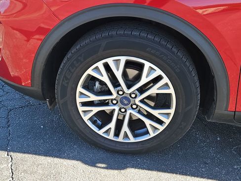 Used 2022 Ford Escape SEL image 14