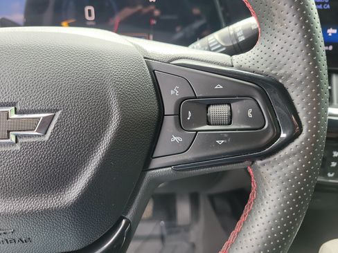 Used 2025 Chevrolet Trax RS w/ Driver Confidence Package FWD image 25