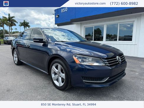 Used 2014 Volkswagen Passat 2.5 SE FWD image 1