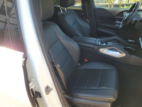 Used 2024 Mercedes-Benz GLS 450 4MATIC image 28