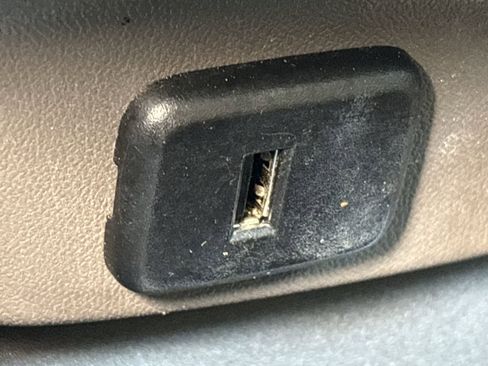 Used 2016 Chevrolet Malibu LT image 31