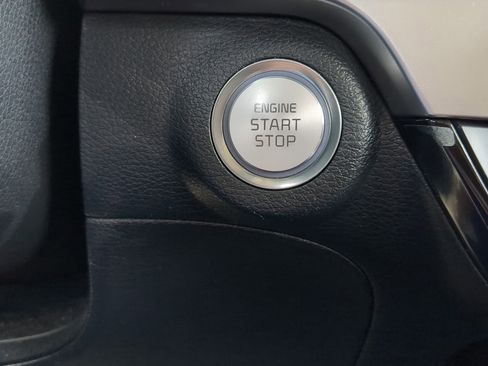 Certified 2025 Kia Telluride S image 18