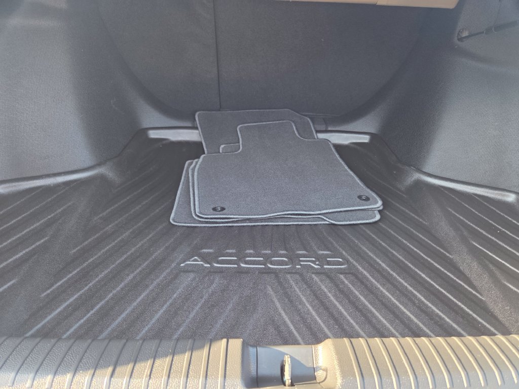 Certified 2025 Honda Accord SE image 11